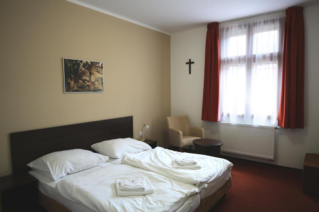 Penzion Panský dům Rozmital pod Tremsinem Esterno foto