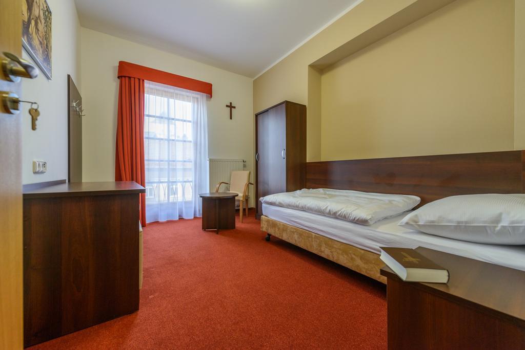 Penzion Panský dům Rozmital pod Tremsinem Esterno foto